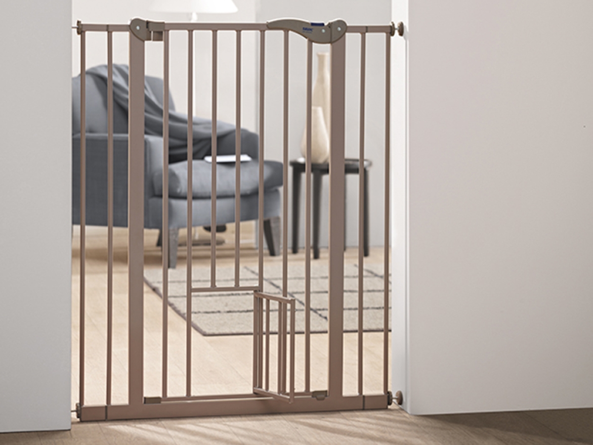 Dog Barrier Door restricting door - 107 cm with door