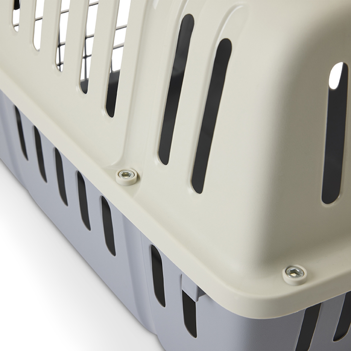 Savic Compass ivory grey pet carrier 46 x 31 x 31 cm for cats and small dogs up to 10 kg with spring-lock door.